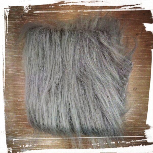 Peluche lungo grigio